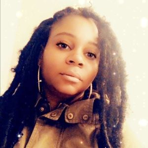 Meet your Posher, Tina